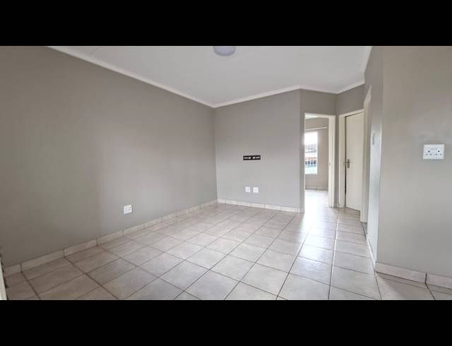 2 BEDROOM APARTMENT TO LET IN VAN DER HOFF PARK